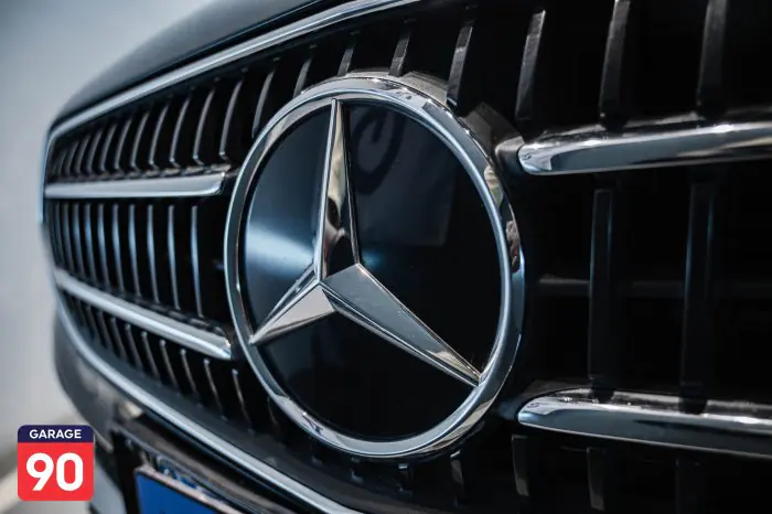 Mercedes-Benz E200 2021 - صورة 9