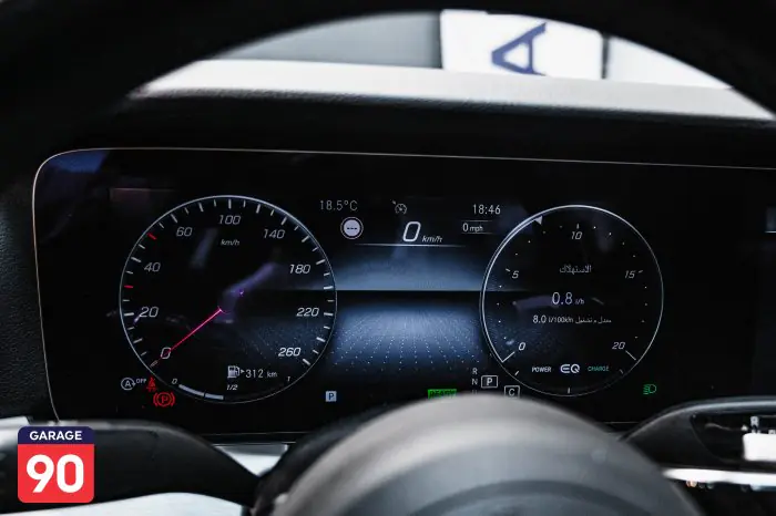 Mercedes-Benz E200 2021 - صورة 17