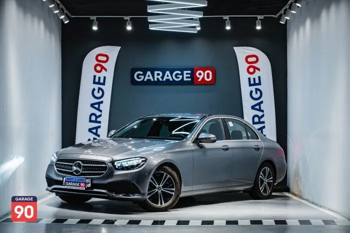 Mercedes-Benz E200 2022 - صورة 2
