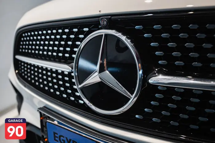 Mercedes-Benz E200 2023 - صورة 11