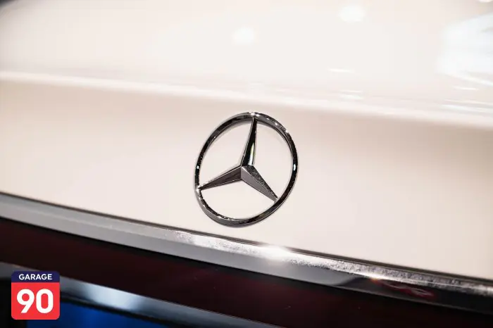 Mercedes-Benz E200 2024 - صورة 8