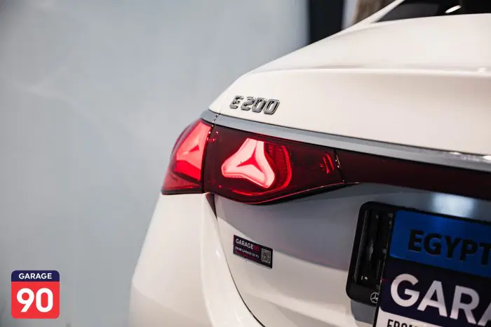 Mercedes-Benz E200 2024 - صورة 9