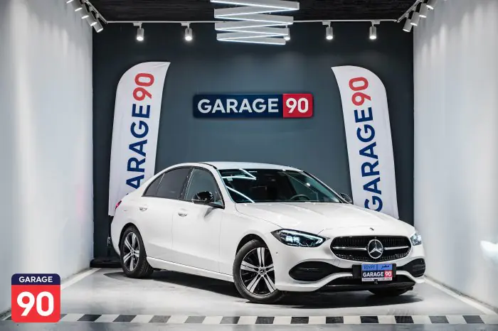 Mercedes-Benz C180 2023 - صورة 3