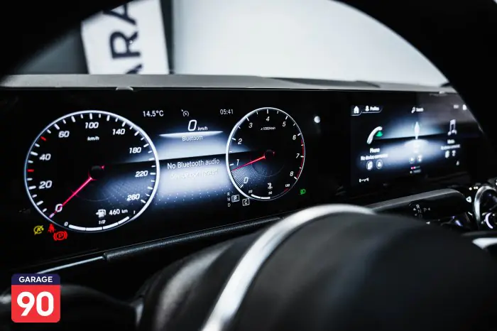 Mercedes-Benz GLA200 2022 - صورة 10