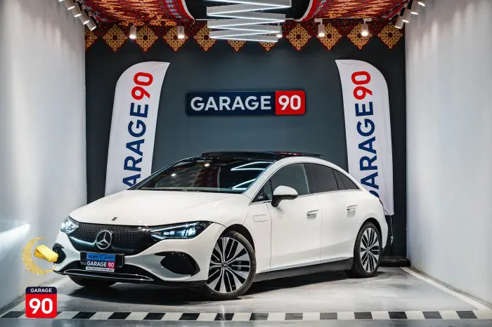 Mercedes-Benz Eqe300 2023 - صورة 2