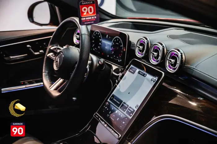 Mercedes-Benz C180 2023 - صورة 17