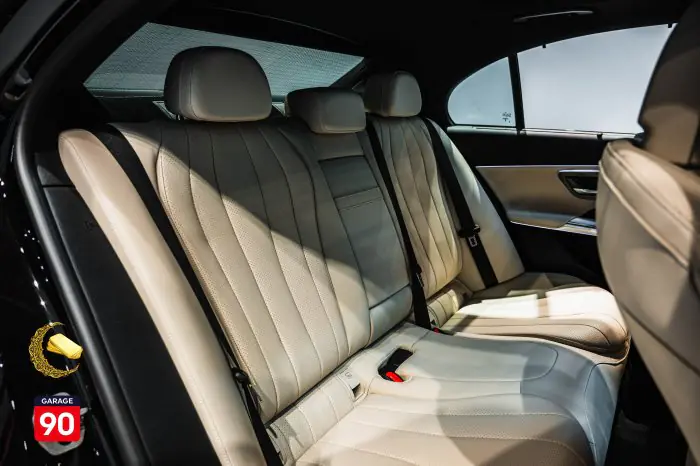 Mercedes-Benz E200 2024 - صورة 14