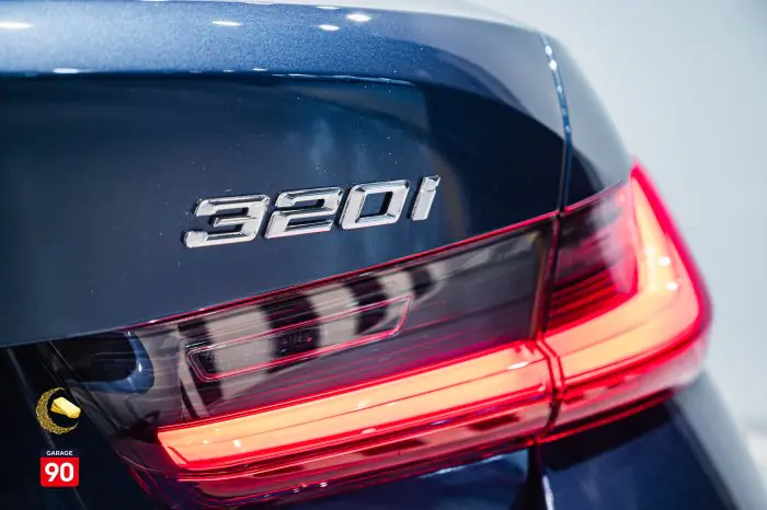 bmw 320i 2024 - صورة 9