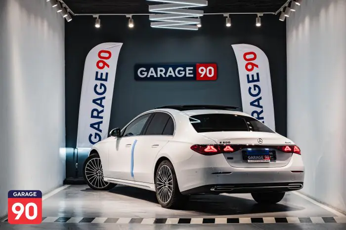 Mercedes-Benz E200 2025 - صورة 5