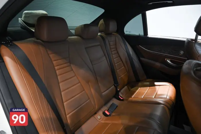 Mercedes-Benz E350e 2018 - صورة 16