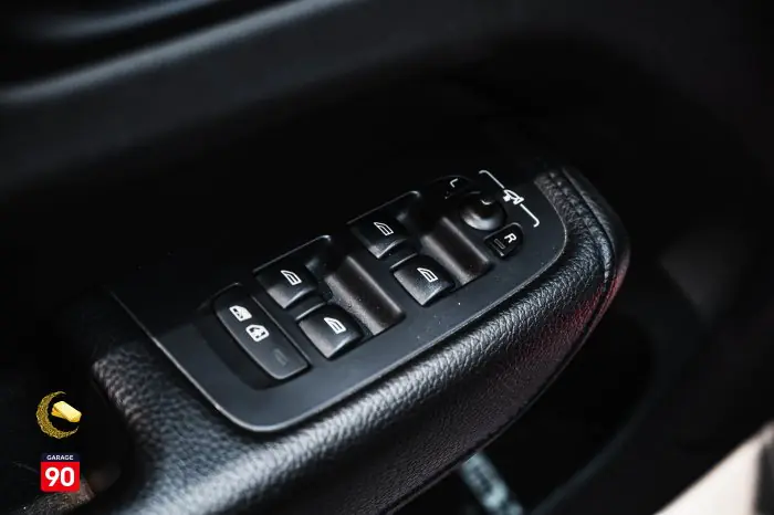 Volvo XC60 2021 - صورة 11