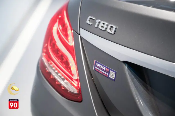 Mercedes-Benz C180 2018 - صورة 9
