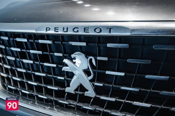 Peugeot 3008 2019 - صورة 9