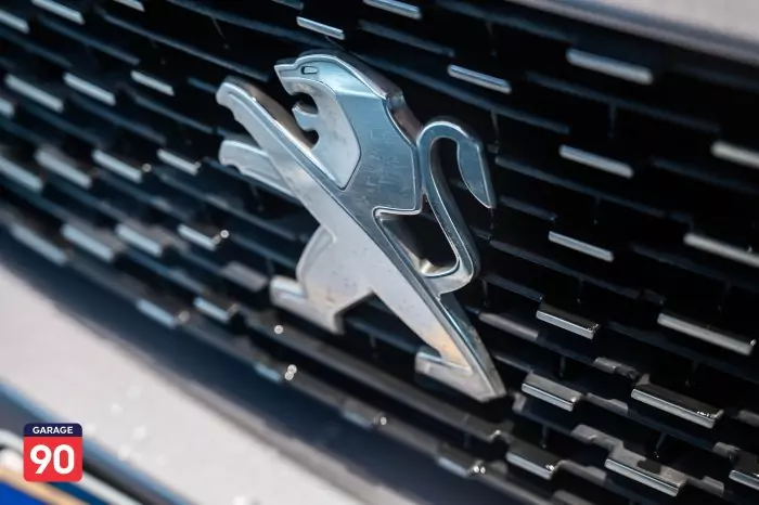 Peugeot 5008 2021 - صورة 9