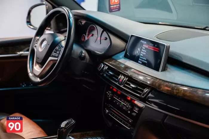 bmw X5 2016 - صورة 14
