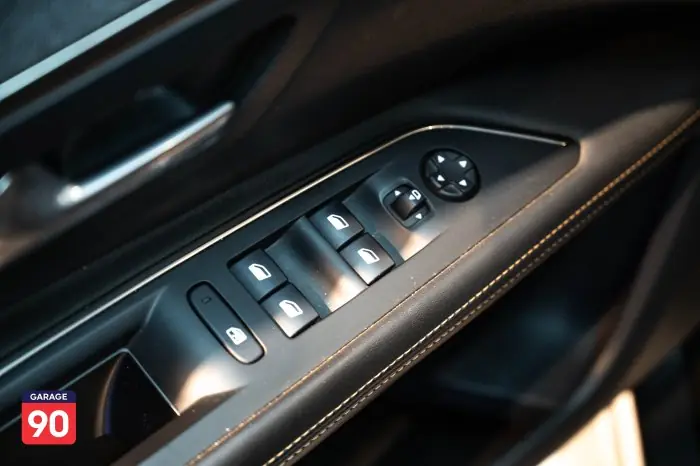 Peugeot 3008 2020 - صورة 15