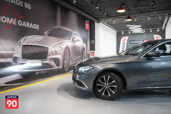 Mercedes-Benz E200 2022 - صورة 14