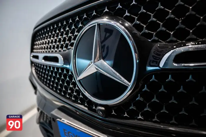 Mercedes-Benz GLC300 2023 - صورة 12