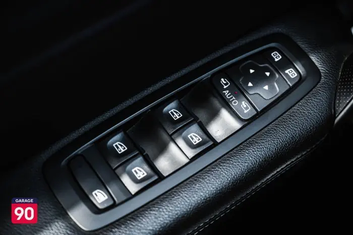 Renault Megane 2022 - صورة 18