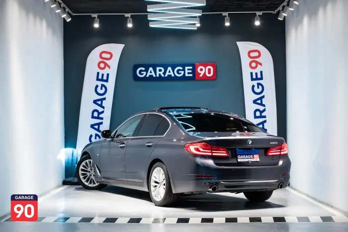 bmw 520i 2018 - صورة 5