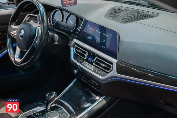 bmw 320i 2020 - صورة 16