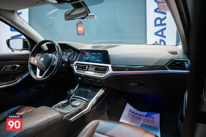 bmw 320i 2020 - صورة 15