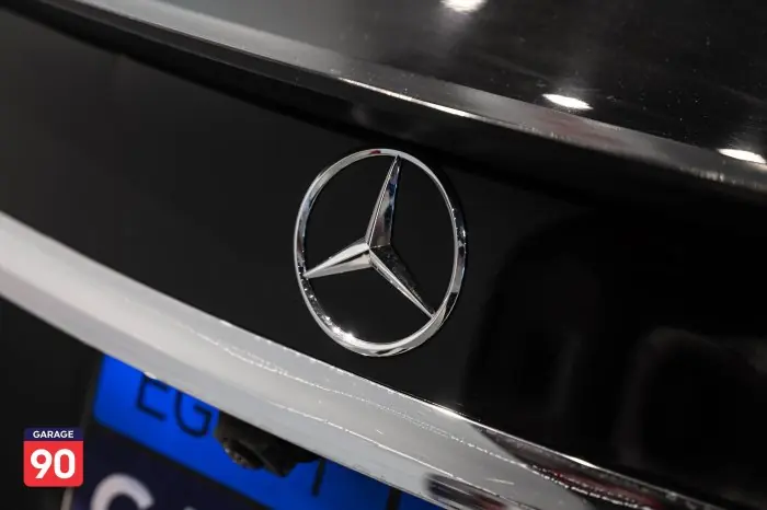 Mercedes-Benz E200 2021 - صورة 9
