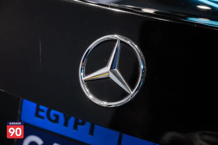 Mercedes-Benz C180 2023 - صورة 11