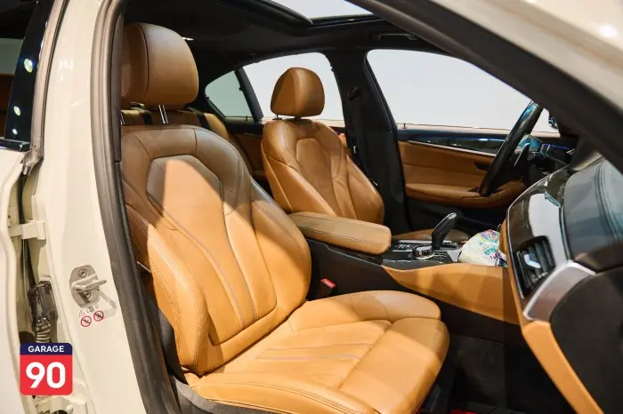bmw 530i 2018 - صورة 17
