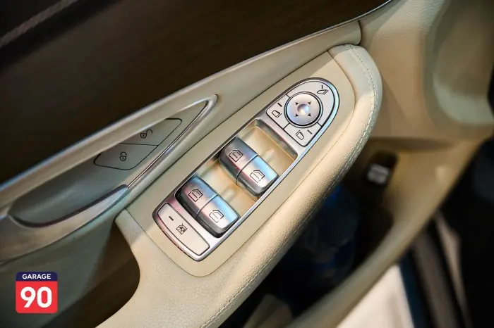 Mercedes-Benz C200 2025 - صورة 14