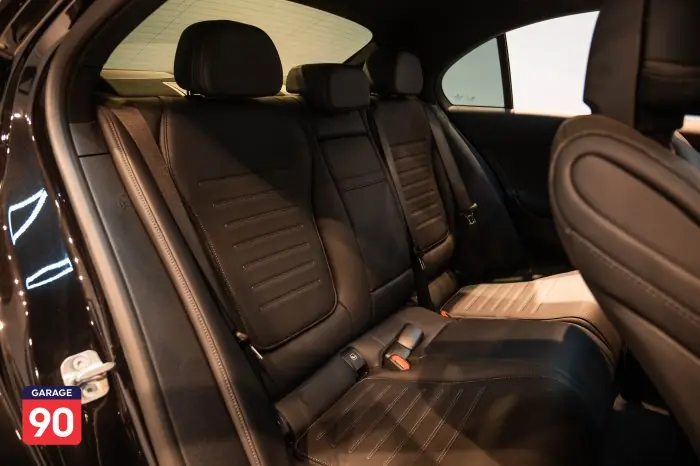 Mercedes-Benz C180 2024 - صورة 11