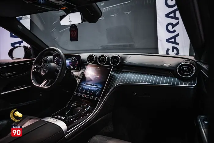 Mercedes-Benz C180 2023 - صورة 12