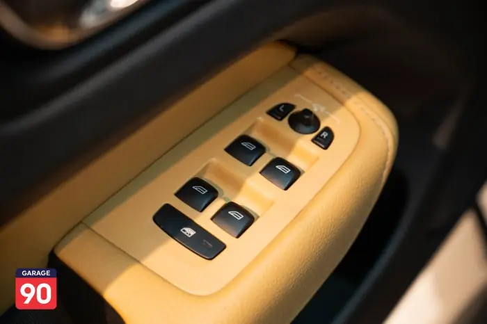 Volvo XC60 2020 - صورة 15