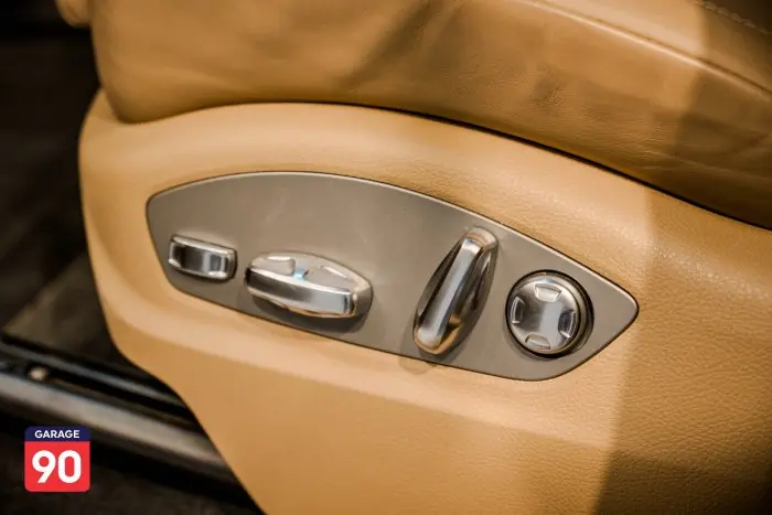 Porsche Macan 2024 - صورة 11