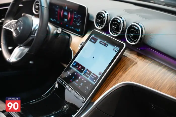 Mercedes-Benz C180 2024 - صورة 15