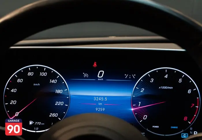 Mercedes-Benz C180 2023 - صورة 8