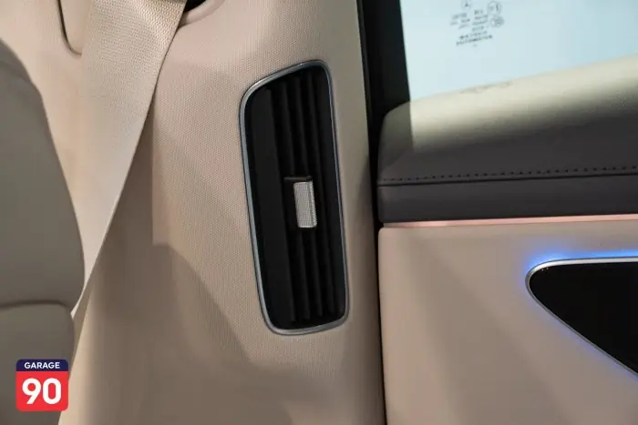 Mercedes E300 Exclusive Wakeel 2024 - صورة 16