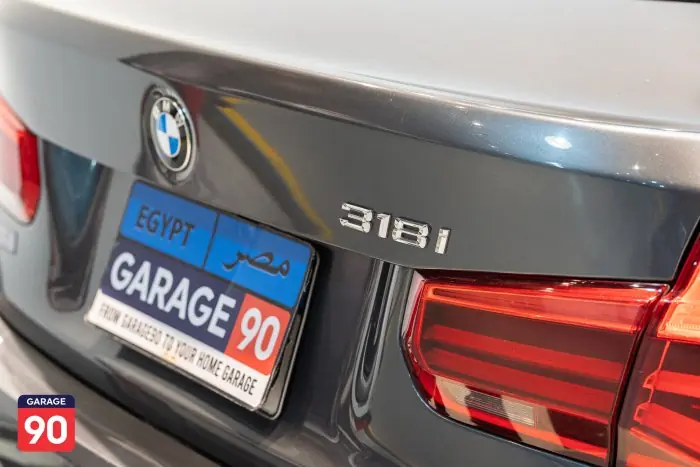 bmw 318i 2018 - صورة 7