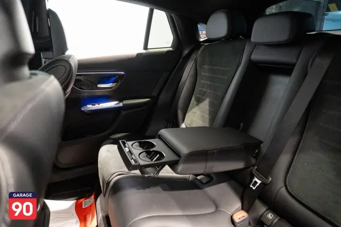 Mercedes-Benz GLC200 2024 - صورة 19
