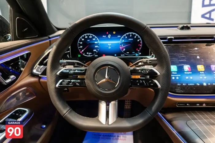Mercedes-Benz E200 2024 - صورة 16