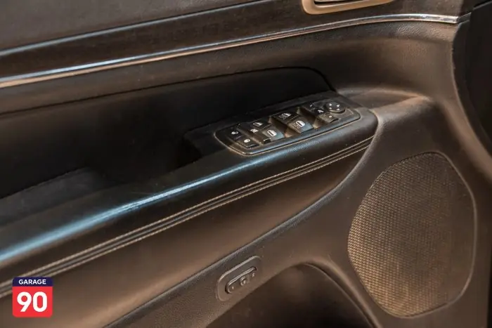 Jeep Grand Cherokee 2015 - صورة 9