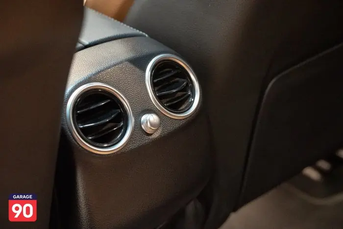 Mercedes-Benz GLC300 2022 - صورة 14