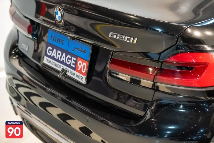bmw 520i 2018 - صورة 9