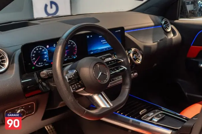 Mercedes-Benz GLA200 2025 - صورة 15