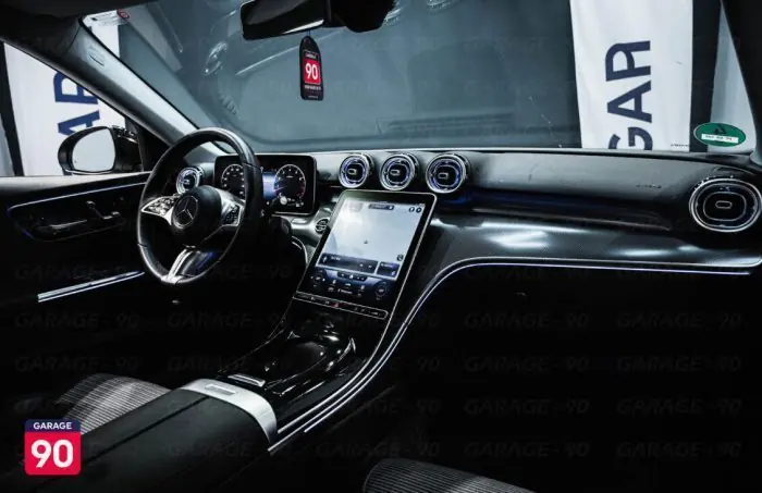 Mercedes-Benz C180 2022 - صورة 9