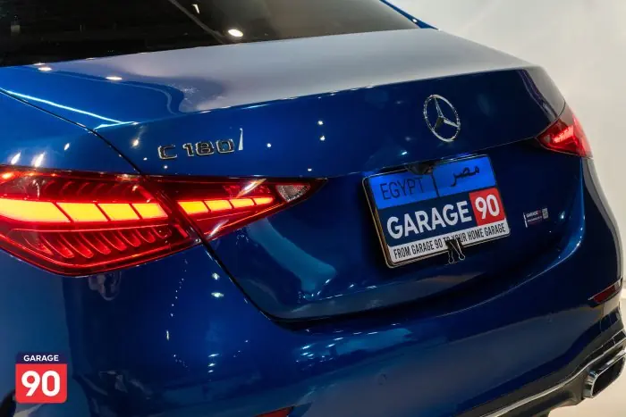 Mercedes-Benz C180 2023 - صورة 7