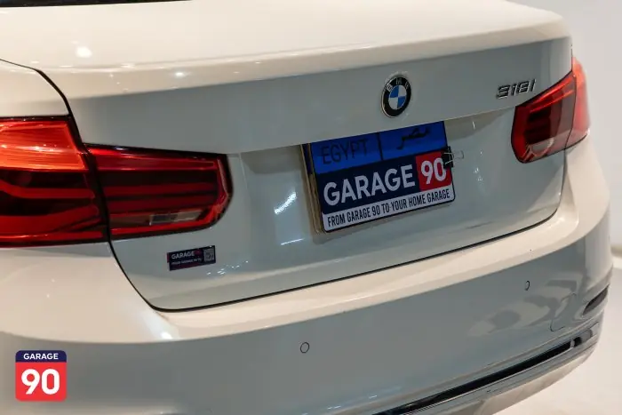 bmw 318i 2019 - صورة 7