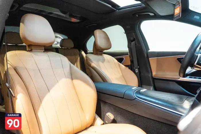 Mercedes-Benz E200 2024 - صورة 18