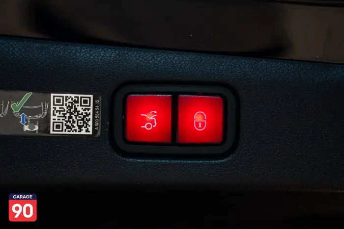 Mercedes-Benz E200 2024 - صورة 12