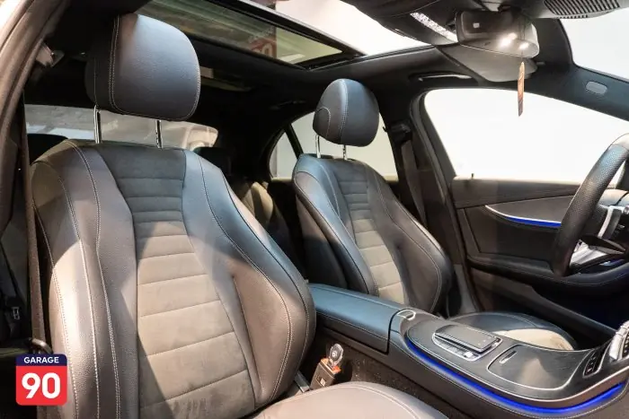 Mercedes-Benz E200 2023 - صورة 18